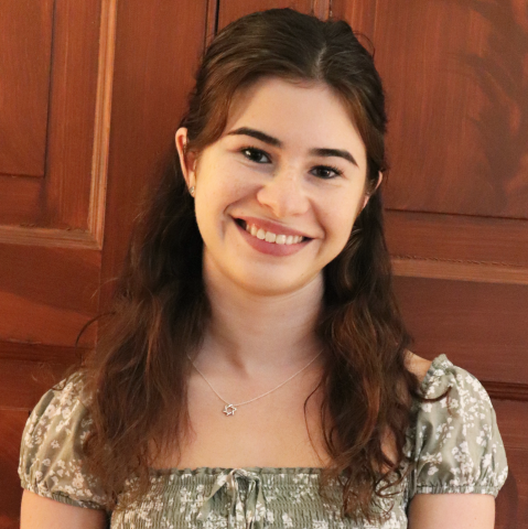 Sophie Kaplan Headshot